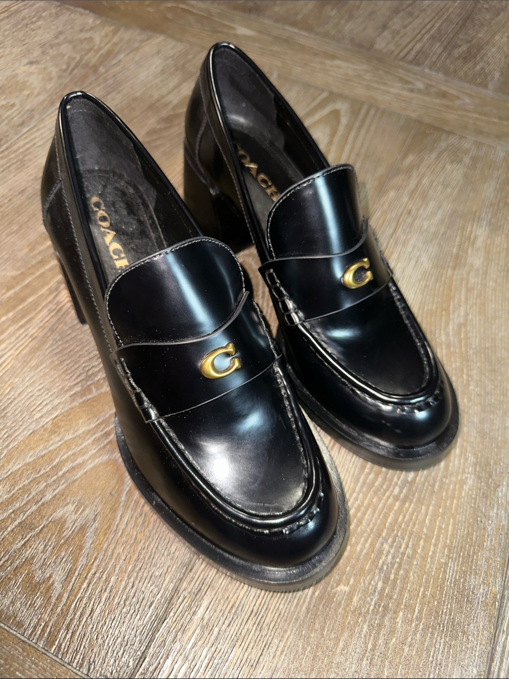Coach Natalie Tailored C Logo Loafer Pumps Black Leather Gold Heel Size 8